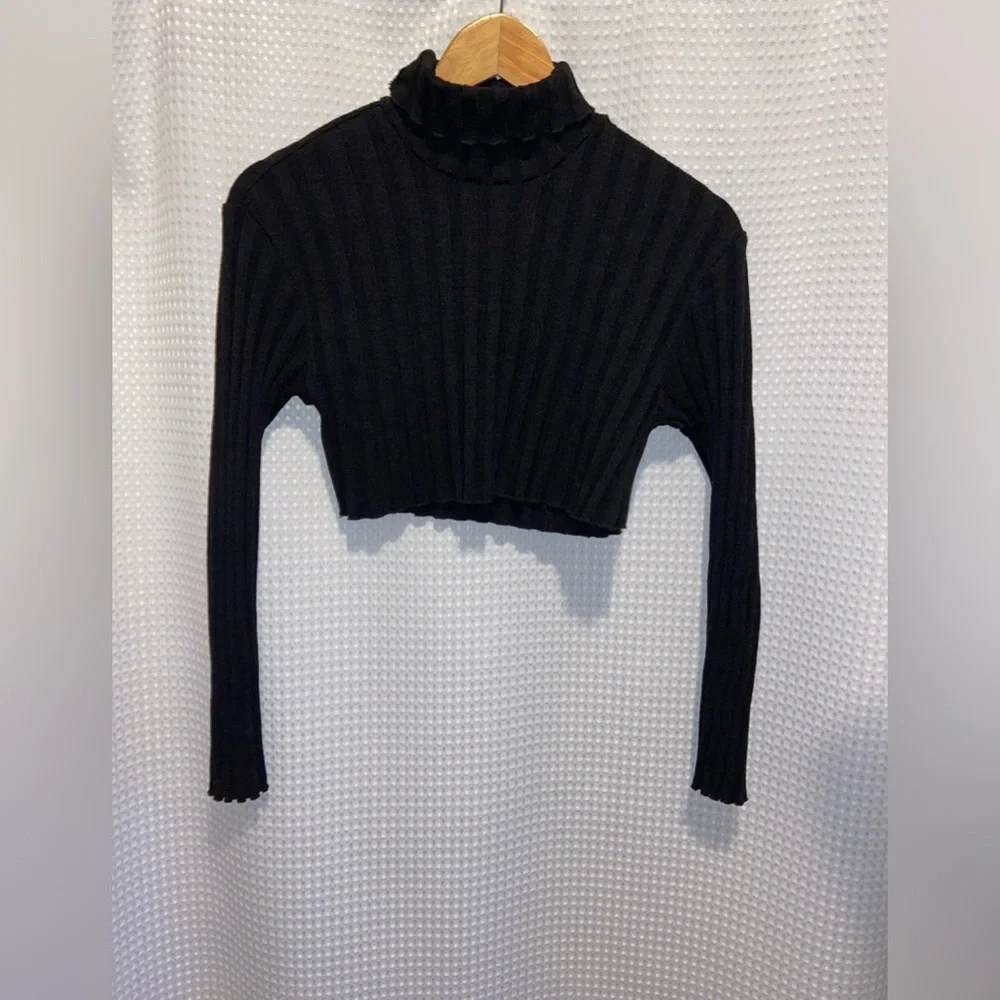 Women’s‎ ZARA ribbed turtleneck long sleeves black crop Top size small - Picture 3 of 12